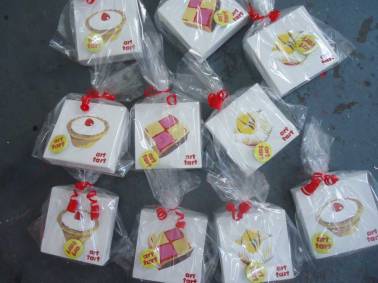 Emma Harvey Art Tarts