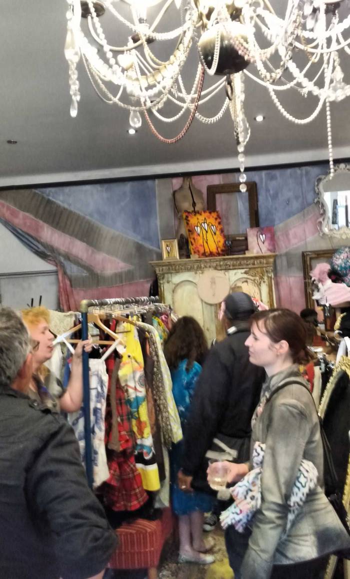 wallandjonesopening70